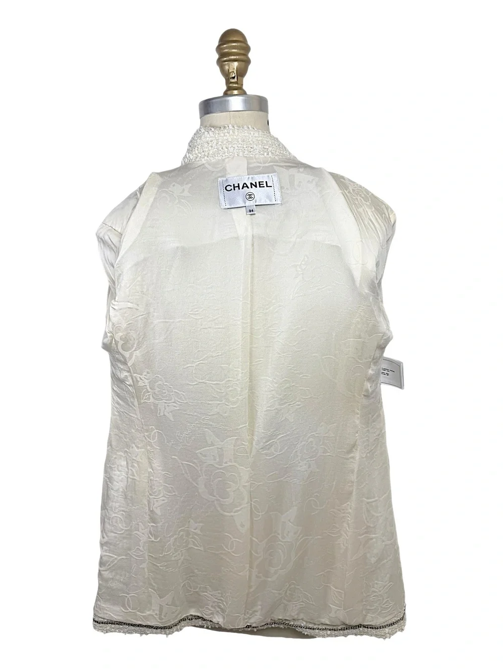 Chanel Cruise 2019 “La Pausa” Runway Look 26 Ivory Tweed Jacket FR34